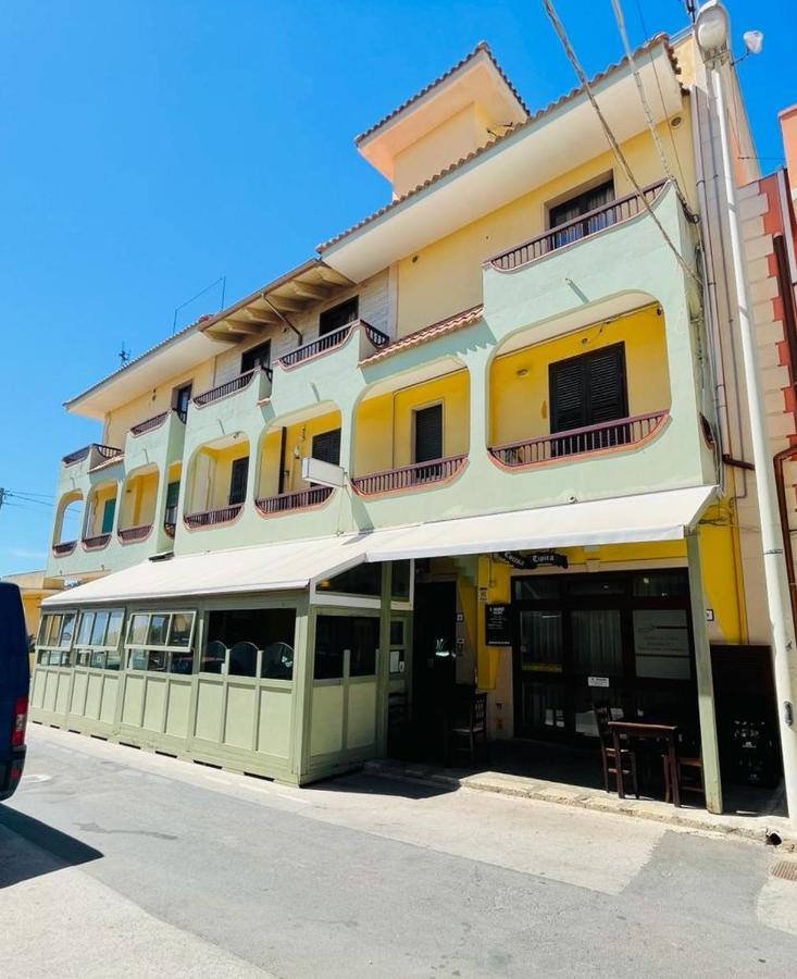 Albergo Perseo Portopalo Di Capo Passero Екстер'єр фото