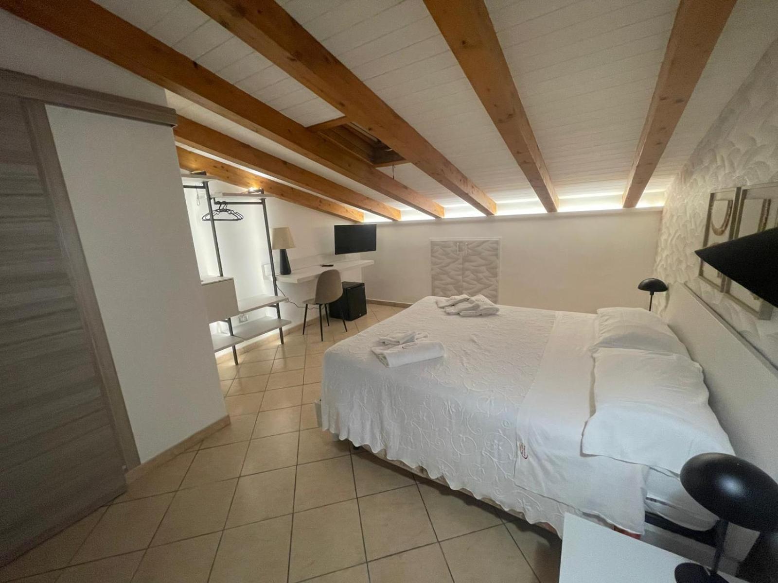 Albergo Perseo Portopalo Di Capo Passero Екстер'єр фото